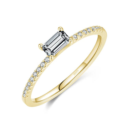 Elegancia Pura — Anillo Cuadrado