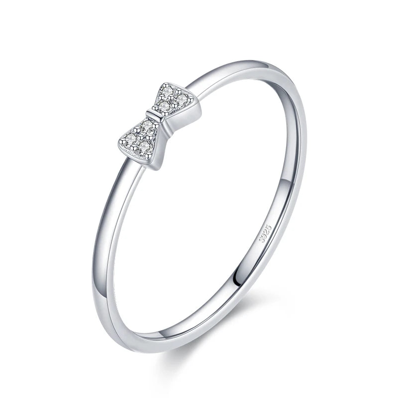 Elegancia Pura — Anillo Cuadrado