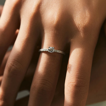 Promesa Imperial — Anillo Moissanita Cuadrado