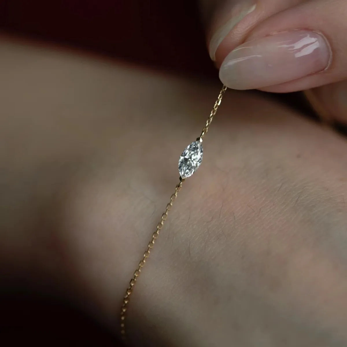 Geometría Áurea — Pulsera de Circonia