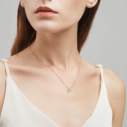 Aura Imperial — Collar Moissanita