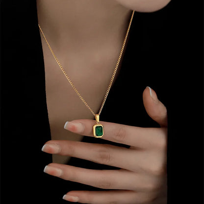 Verde Regio — Collar Geométrico Vintage